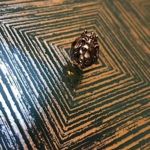 Pandora king of the jungle lion head